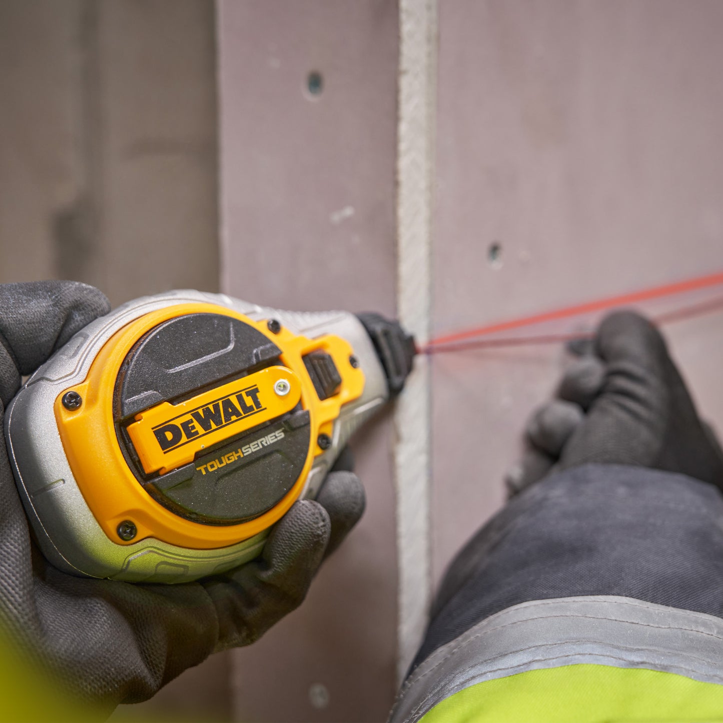 30 m Schnur mit roter Kreide Dewalt DWHT48335RC-0