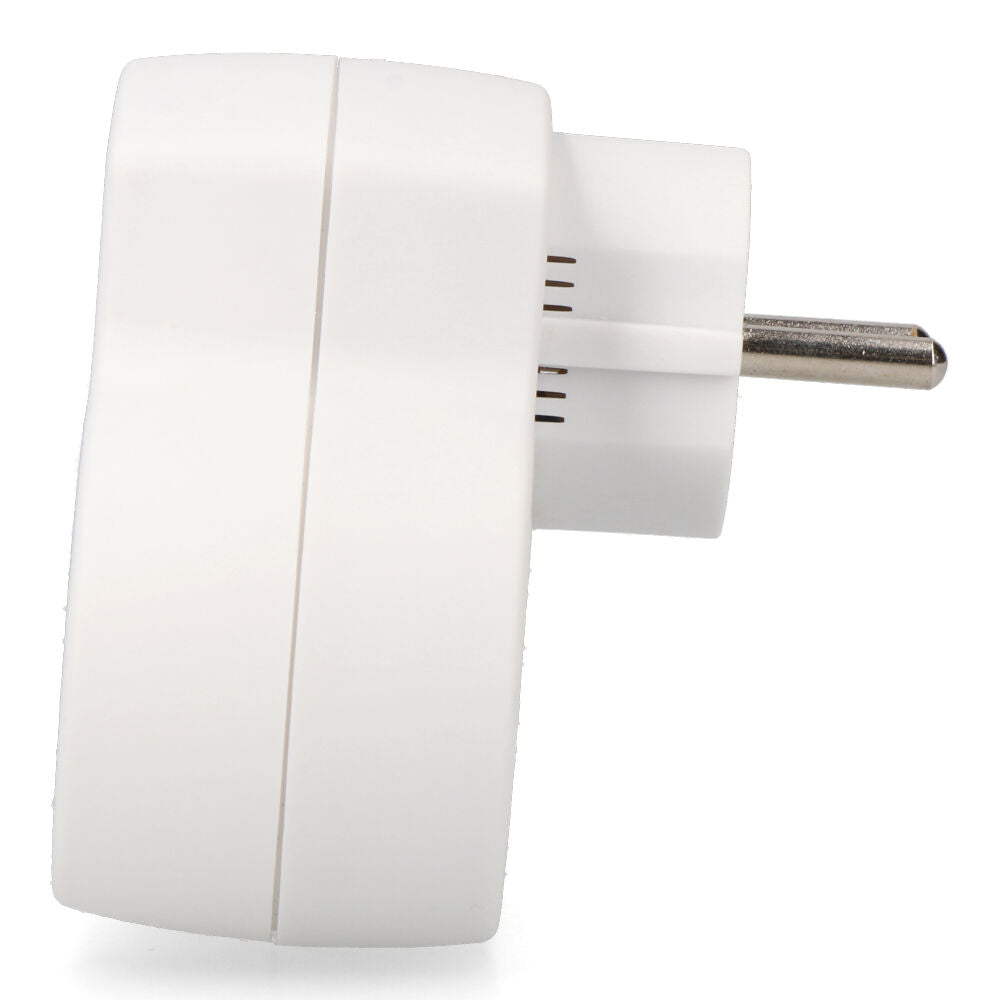 Adaptador 2 tomas 2P+T SCHUKO CON 2 USB (A + C) EDM