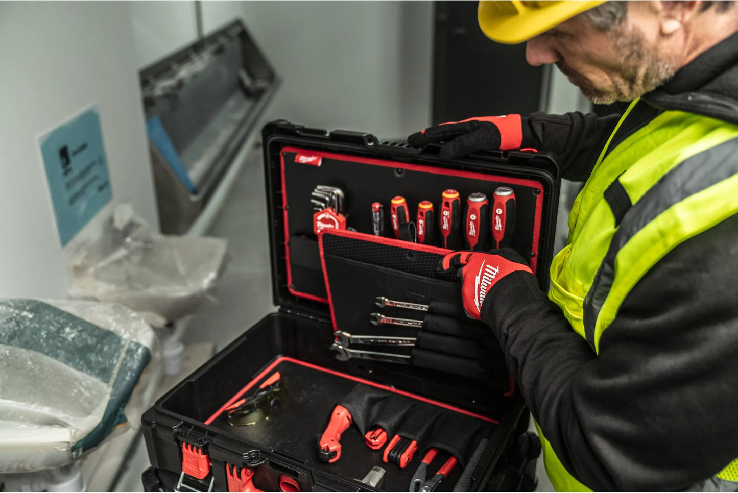 PACKOUT Klempnerset 74-teilig für Klempnerarbeiten Milwaukee