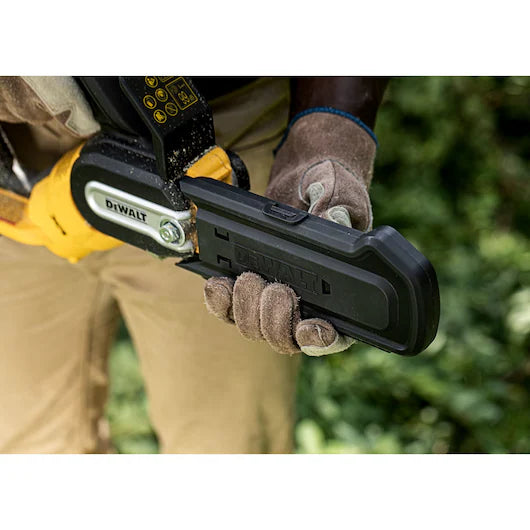 XR 18-V-Säge 20 cm + 5-Ah-Akku + Dewalt-Ladegerät DCMPS520P1