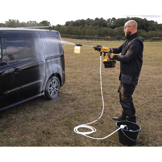 Hidrolimpiadora XR 54V Dewalt DCMPW1000N