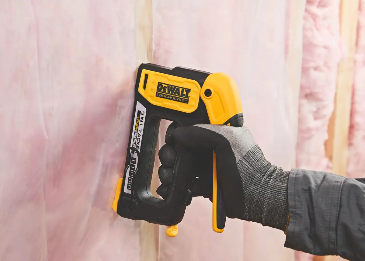 DeWalt DWHT70510-0 5-in-1-Tacker aus Kohlefaser