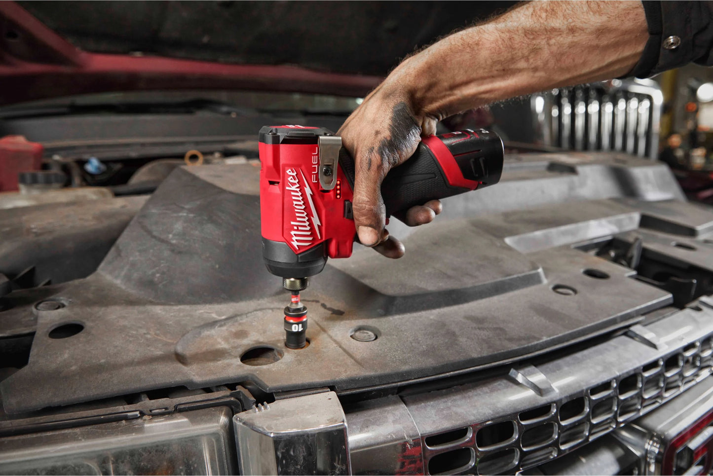 Milwaukee M12 FPP2A2-402X Powerpack: Schlagbohrschrauber + Schlagschrauber + 2 Akkus à 4,0 Ah + Ladegerät + Koffer