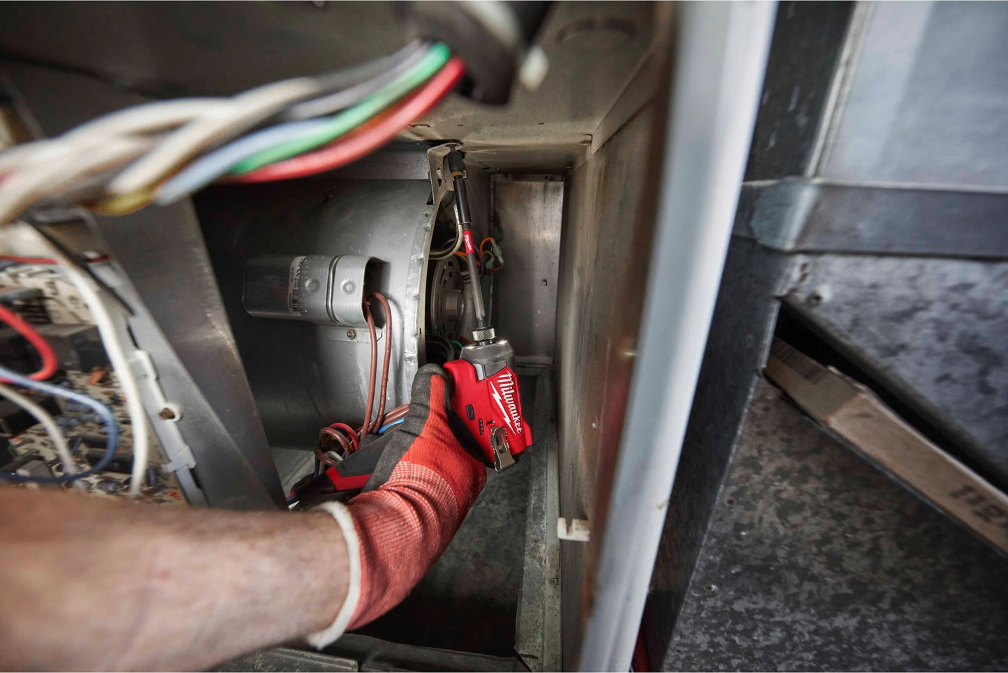 Milwaukee M12 FPP2A2-402X Powerpack: Schlagbohrschrauber + Schlagschrauber + 2 Akkus à 4,0 Ah + Ladegerät + Koffer