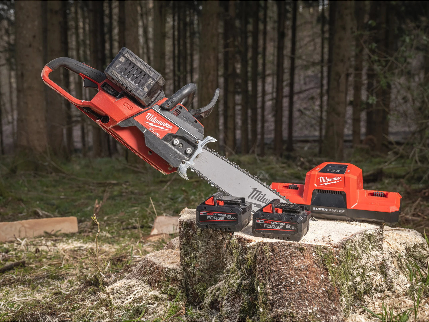 Milwaukee M18F2CHS50-802 50cm Doppel-Akku-Kettensäge