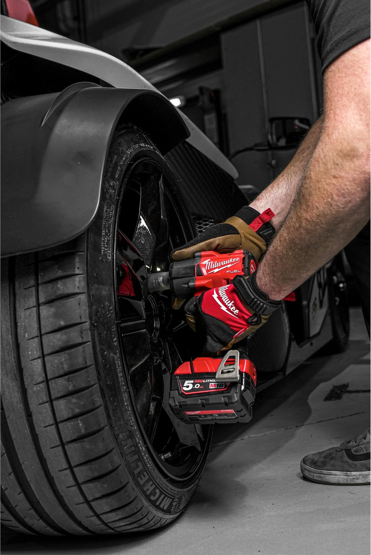 Schlagschrauber mit mittlerem Drehmoment M18 FUEL 1/2" Mit Reibring Milwaukee M18 FMTIW2F12-502X