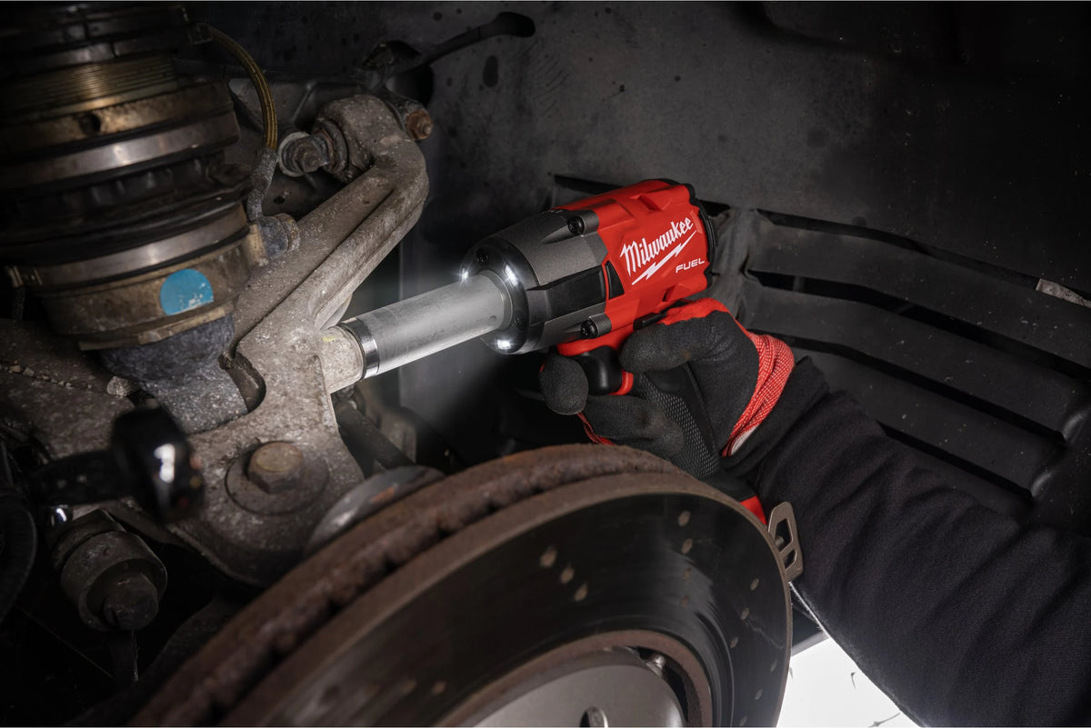 Schlagschrauber mit mittlerem Drehmoment M18 FUEL 1/2" Mit Reibring Milwaukee M18 FMTIW2F12-502X