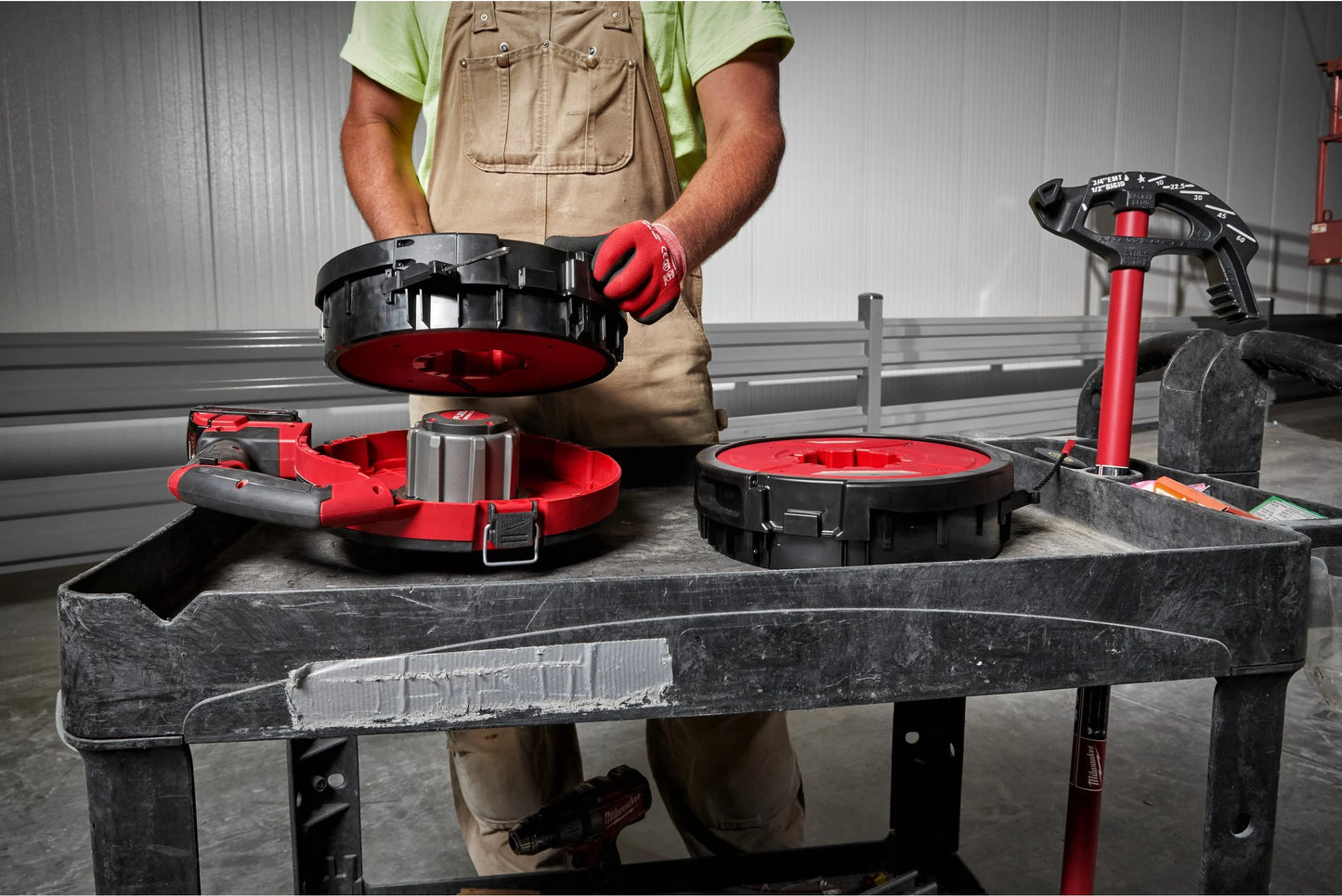 Pasacables Acero M18 Fuel + 2 bat 2Ah + Cargador Milwaukee M18 FPFT-202 36m ST SET