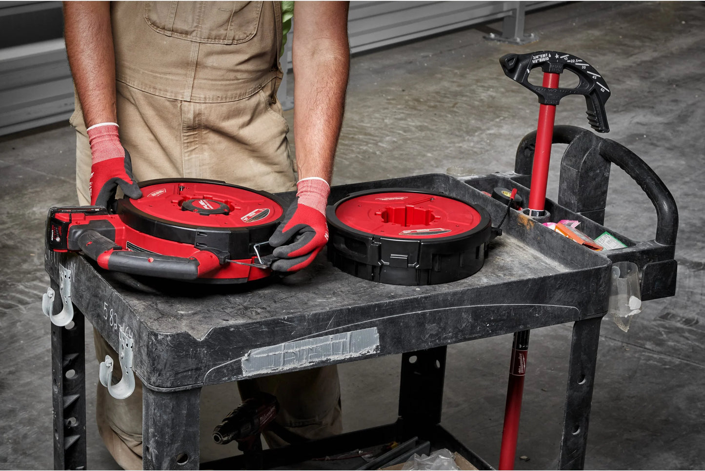 Pasacables Acero M18 Fuel + 2 bat 2Ah + Cargador Milwaukee M18 FPFT-202 36m ST SET