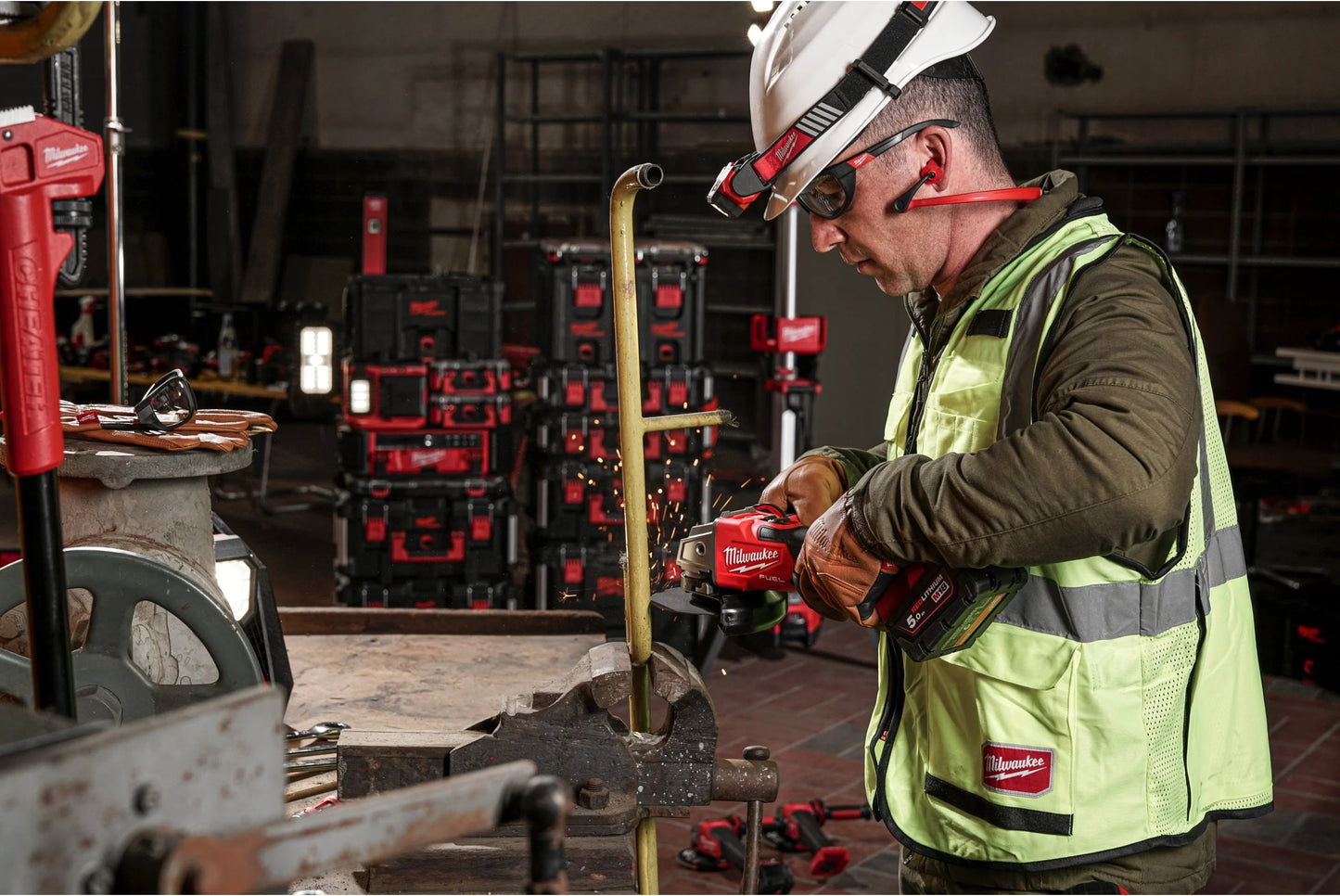 M18 125mm Fuel ONE-KEY Winkelschleifer mit Milwaukee M18 Koffer ONEFSAG125XB-0X