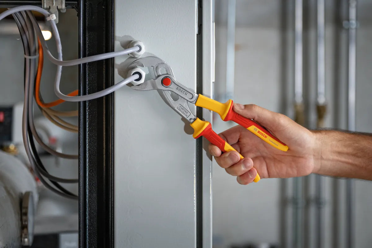 37-teiliges VDE-Elektriker-Set im L-BOXX-Koffer von Bosch
